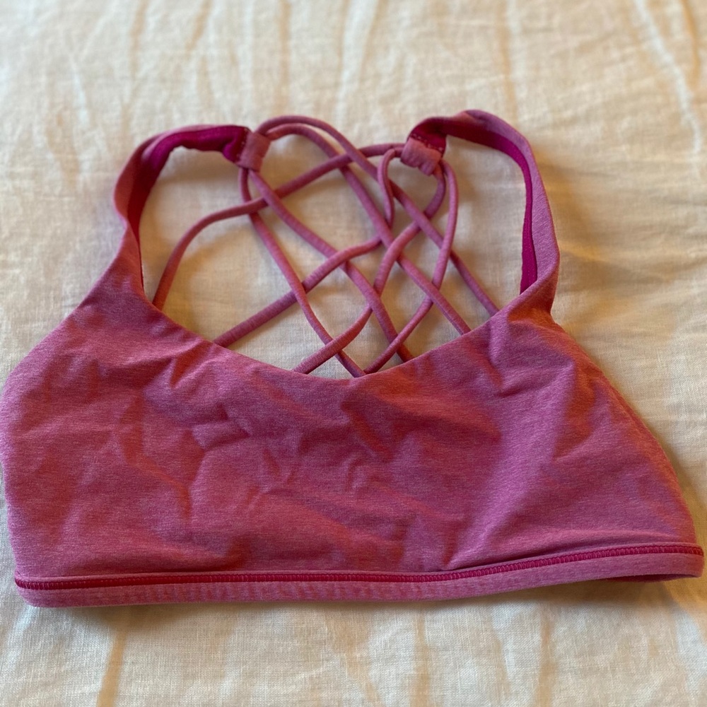 Lululemon sports bra